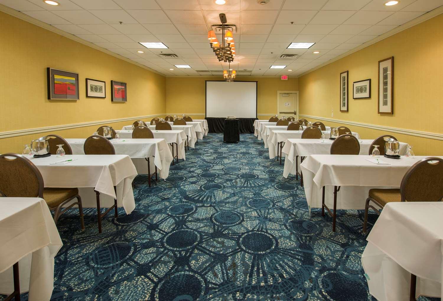 Best Western Plus Strongsville Cleveland Ngoại thất bức ảnh